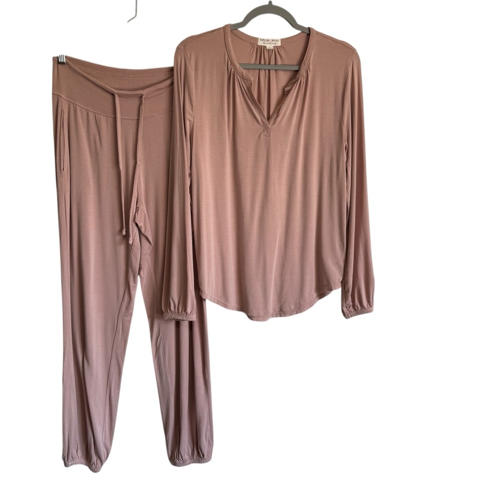 Barefoot Dreams Women's Pajama Set in Mauve